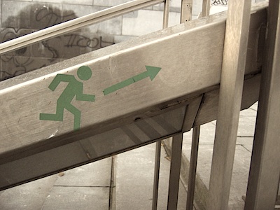 mannchen_treppe_aufwarts_400 mannchen_treppe_aufwarts_400